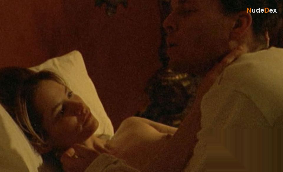 Sienna Guillory in The Principles Of Lust, photo 6