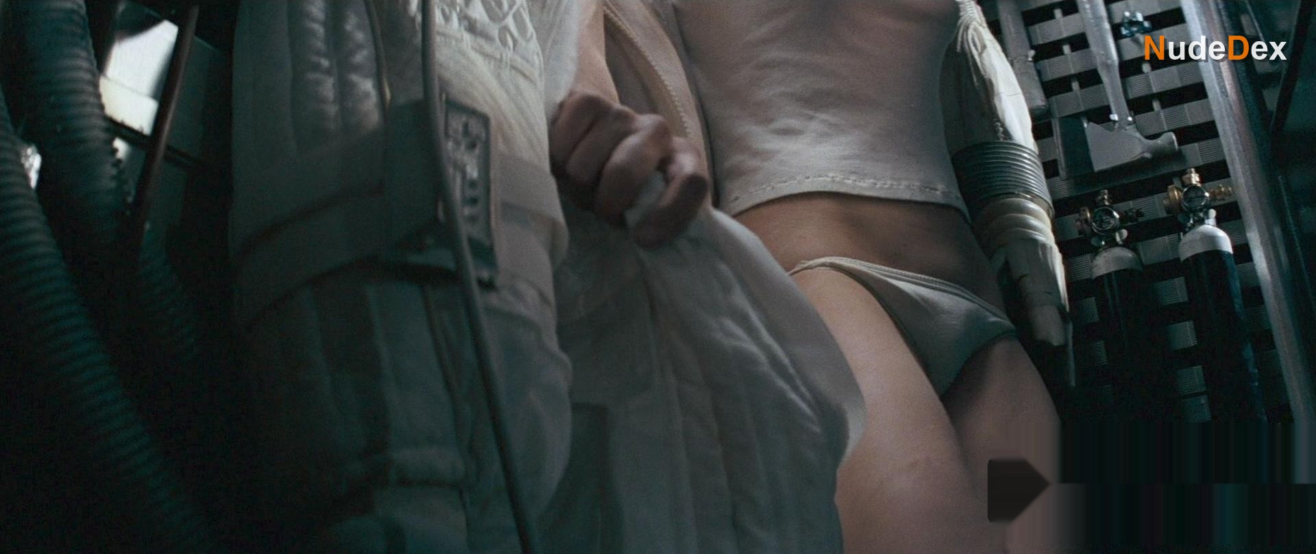 Sigourney Weaver in Alien, photo 2