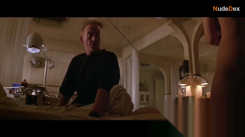 Sigourney Weaver in Alien 3, photo 1