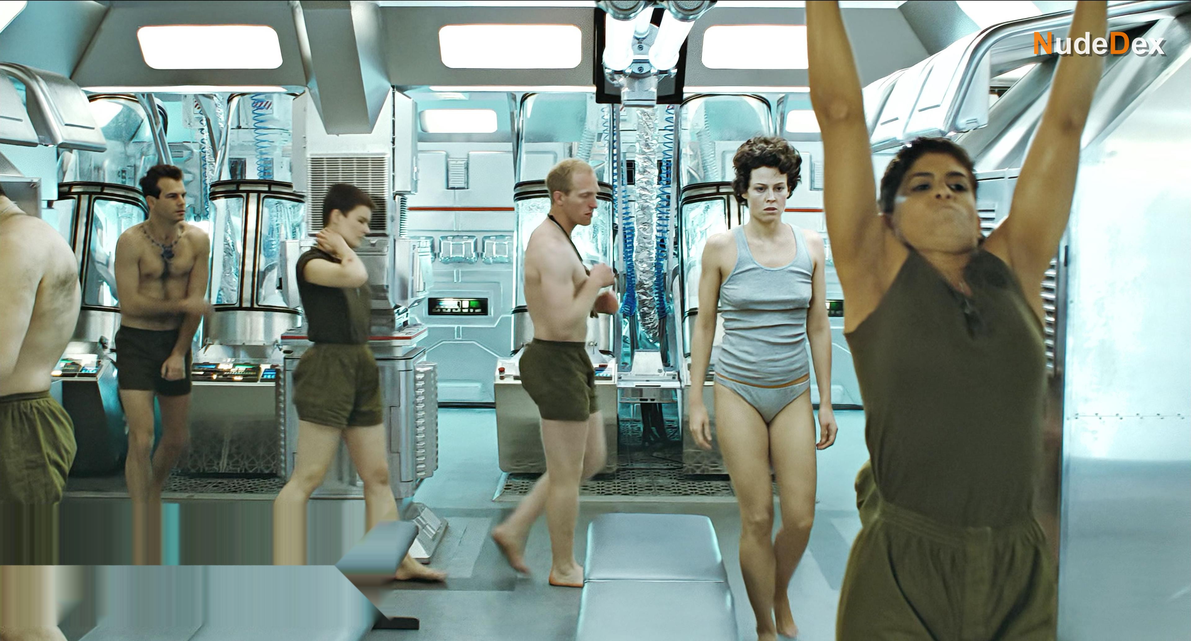 Sigourney Weaver in Aliens, photo 6