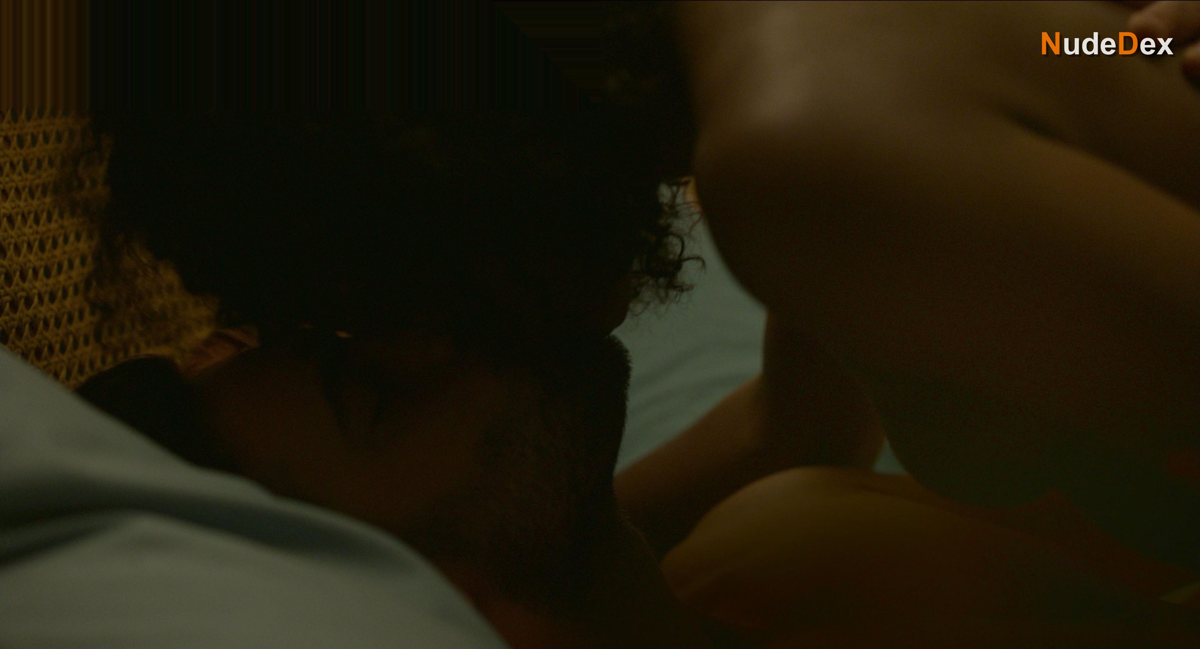 Simona Brown in Behind Her Eyes, photo 6