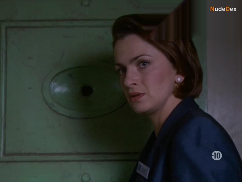 Simone Lahbib in Bad Girls, photo 31