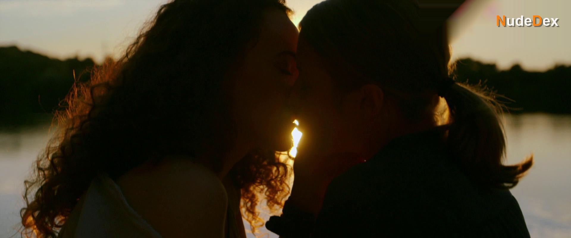 Happy End?! in Happy End, photo 2