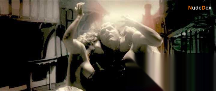 Sirle Von Schihver in Lesbian Vampire Killers, photo 3