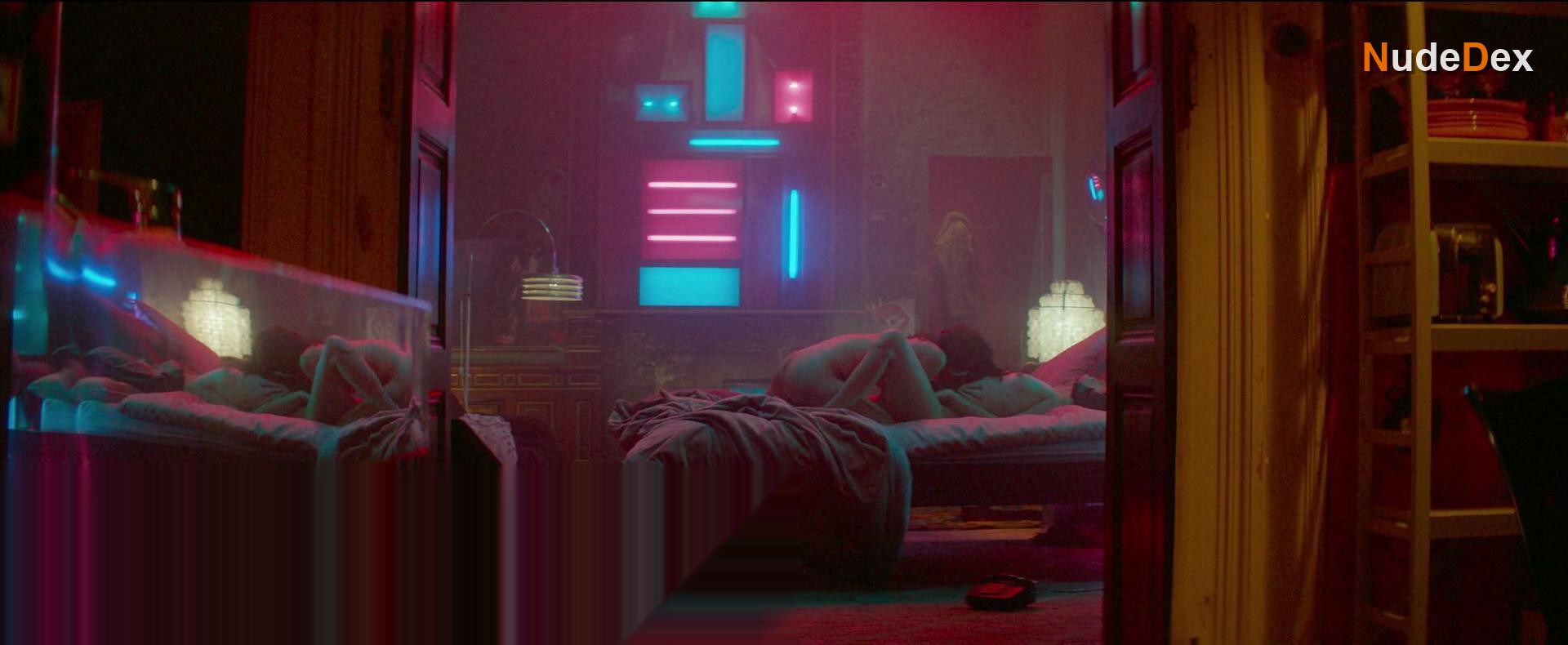 Atomic Blonde in Atomic Blonde, photo 3