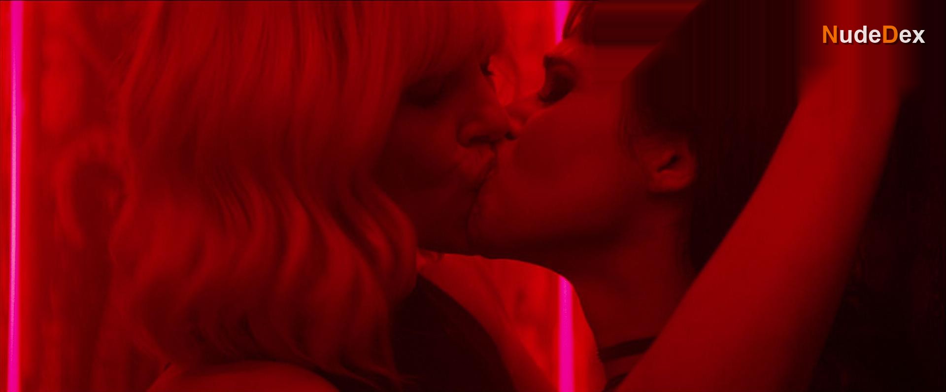 Atomic Blonde in Atomic Blonde, photo 4