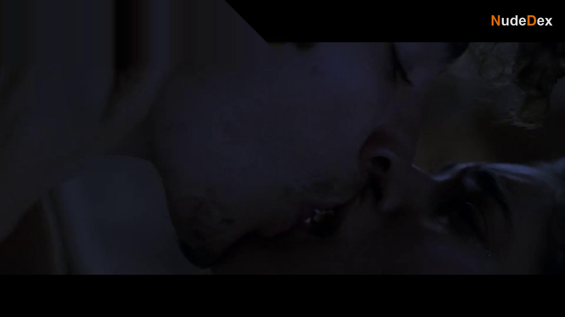 Sofia Boutella in Jet Trash, photo 4