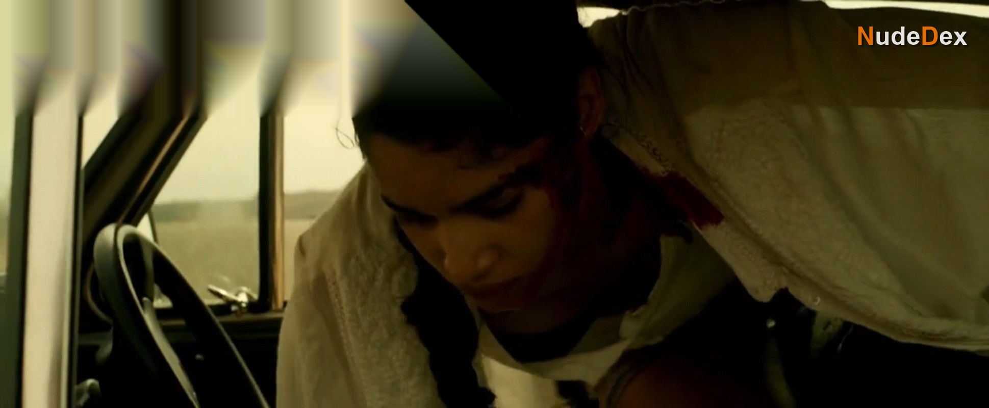 Sofia Boutella in Jet Trash, photo 7