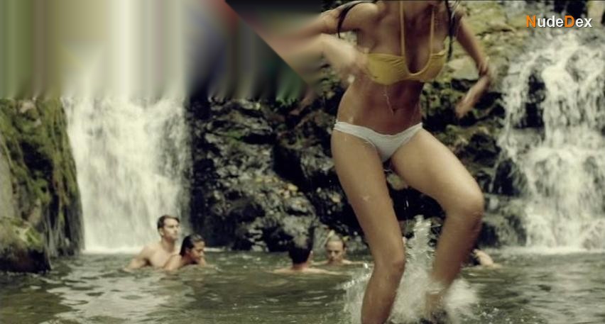 Sofia Pernas in Indigenous, photo 8