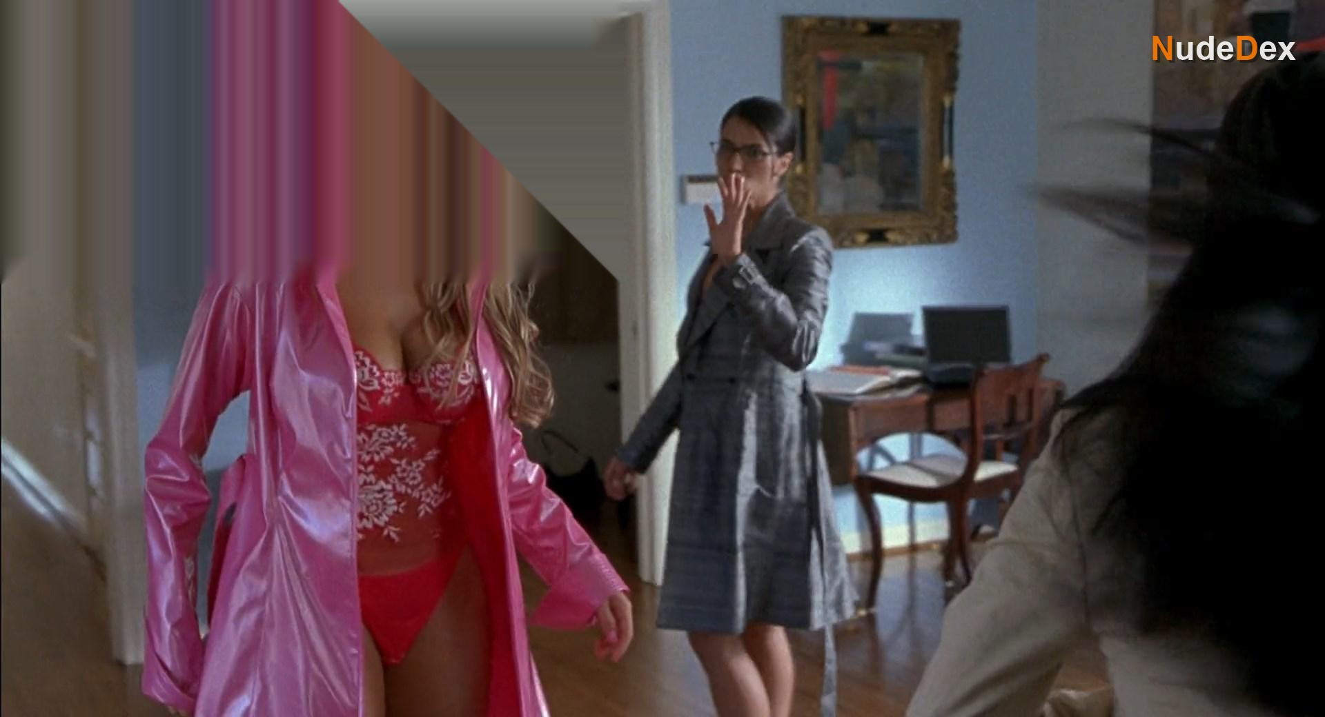 Sofia Vergara in Chasing Papi, photo 1