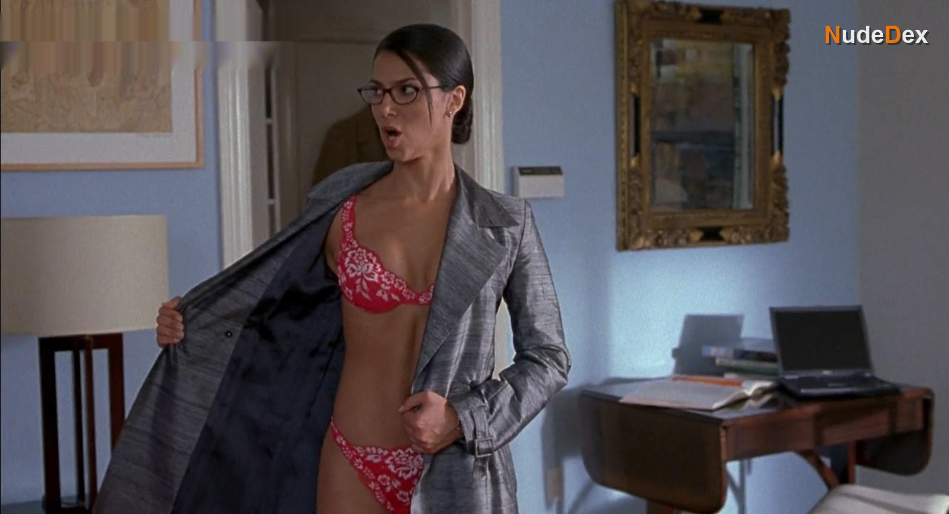 Sofia Vergara in Chasing Papi, photo 15