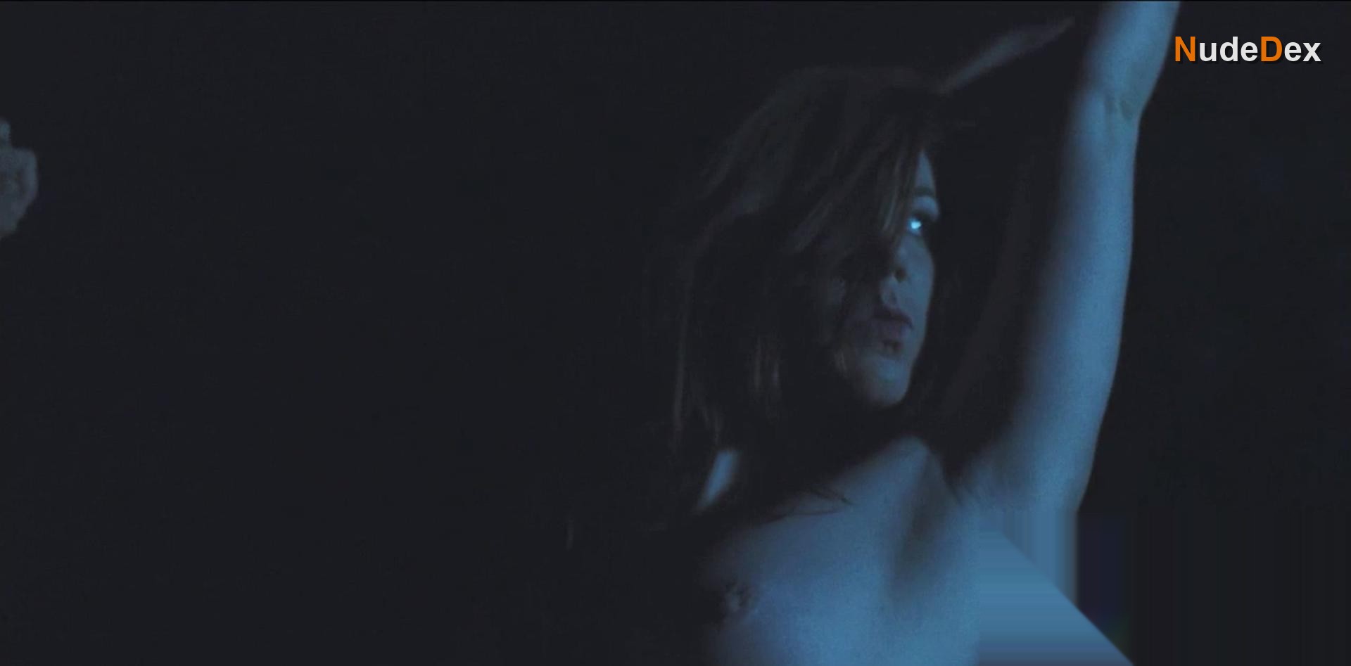 Sonja O'hara in Doomsday, photo 2