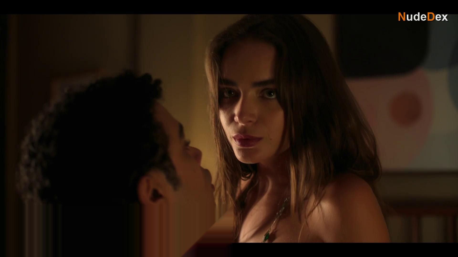 Sophia Abrahao in Bia Victor Love Of My Life, photo 2