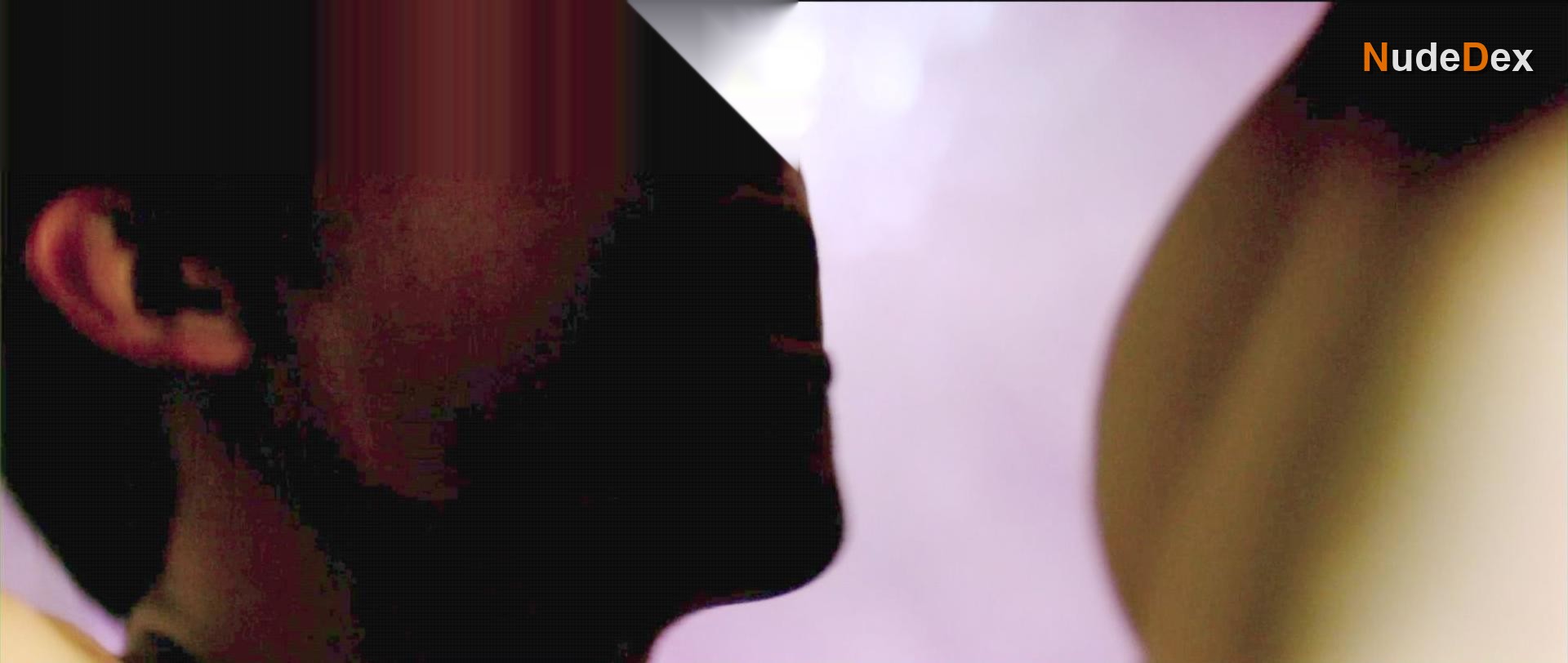 Sophie Lowe in Road Kill, photo 8