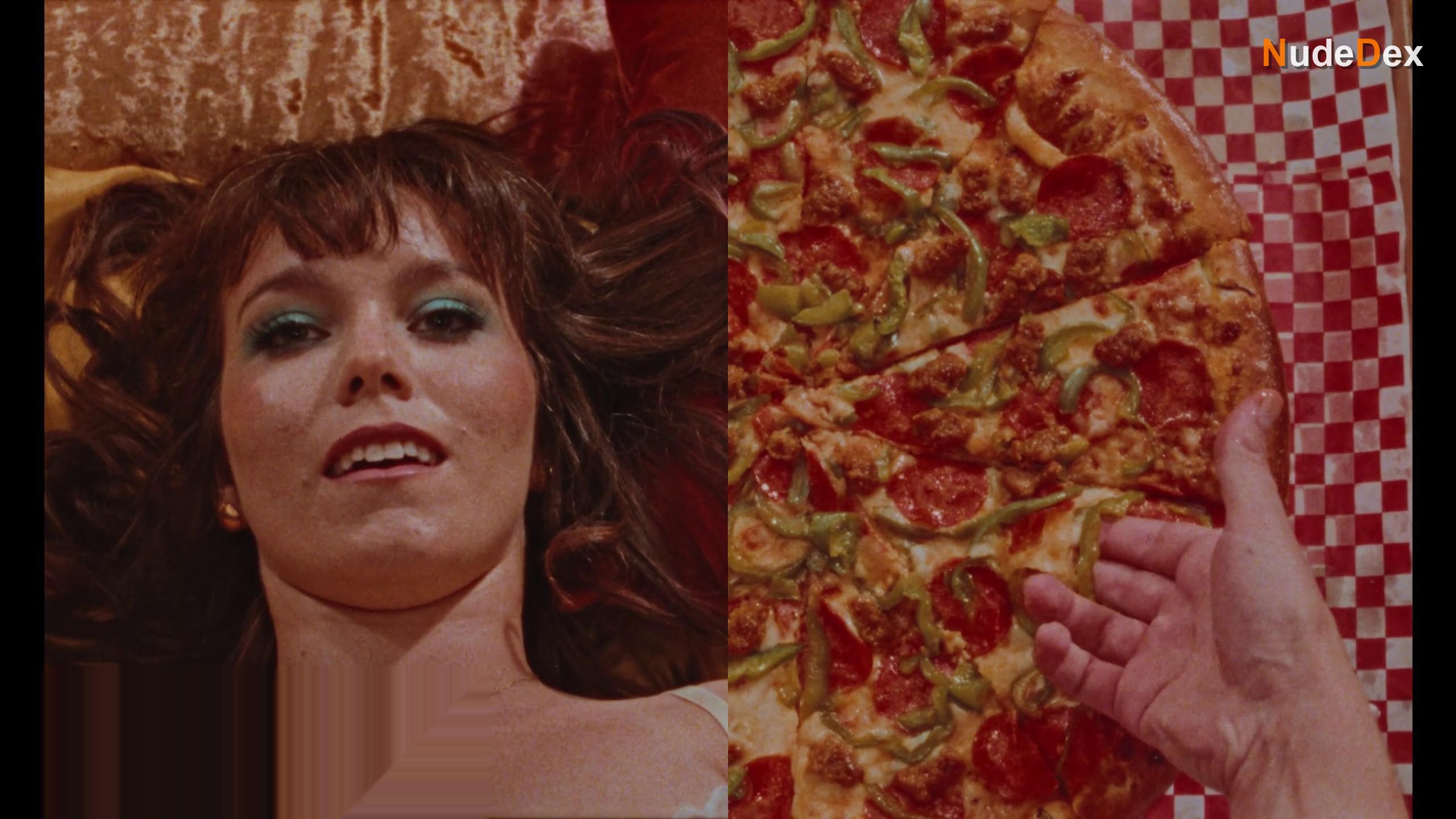 Sophie Neff in Make Me A Pizza, photo 5
