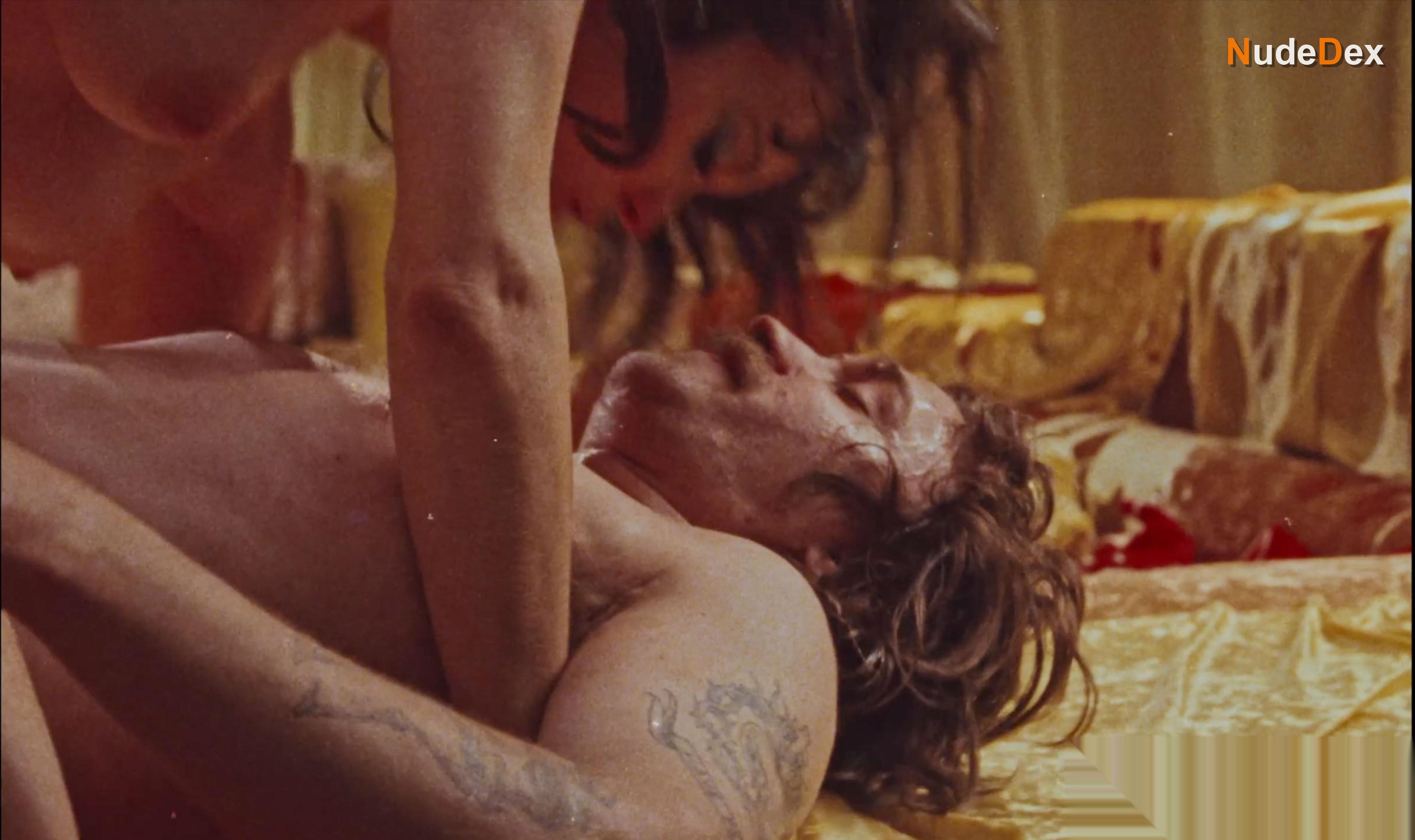 Sophie Neff in Make Me A Pizza, photo 15