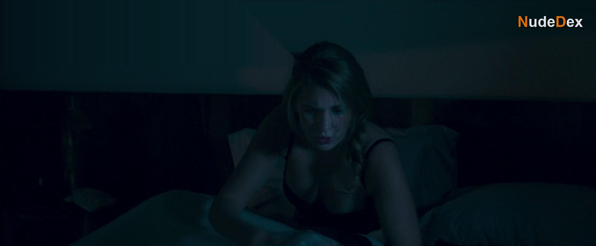 Sophie Nelisse in Close, photo 4