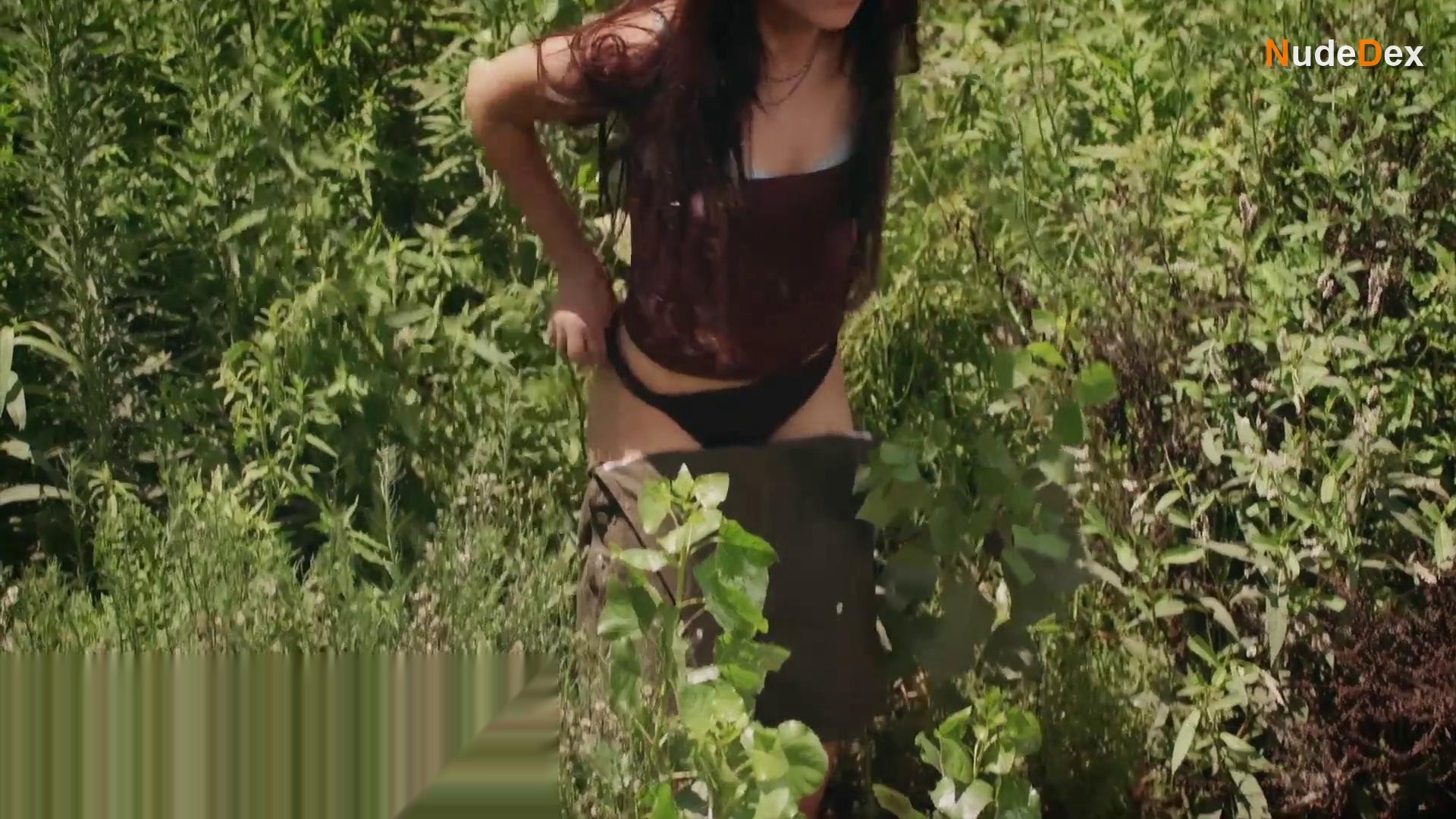 Sophie Nenn in Ghost Of You, photo 6