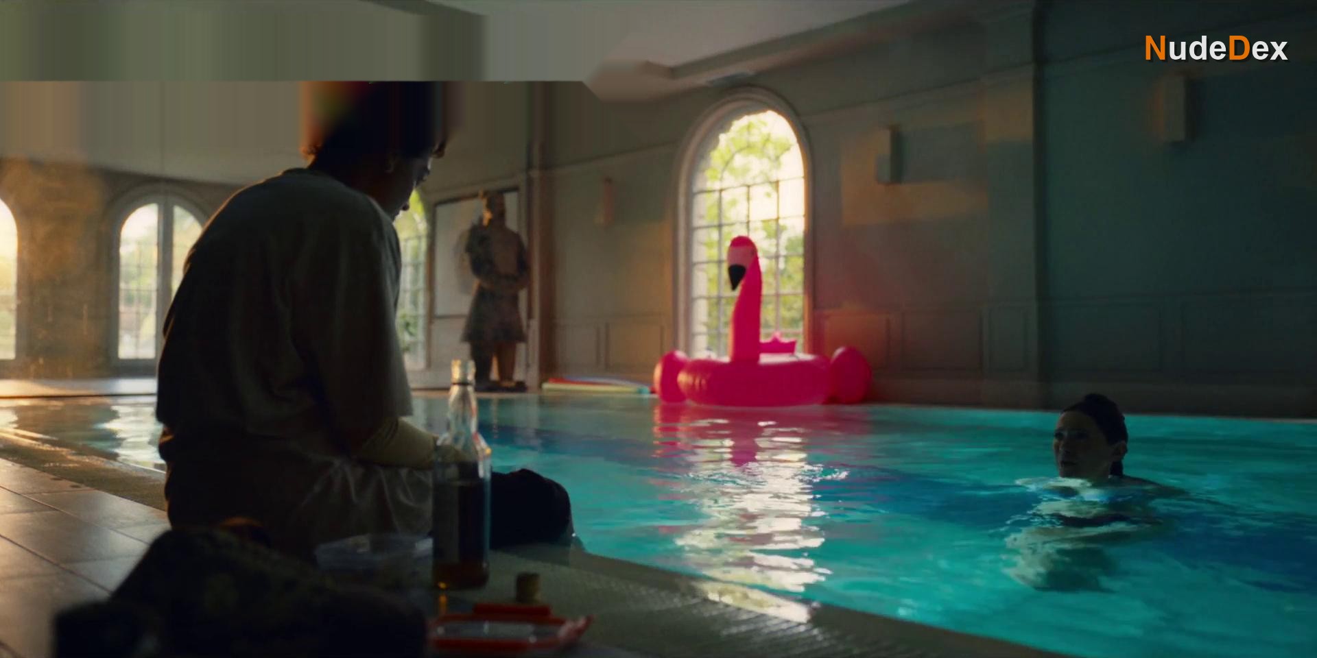 Everything Now in Everything Now, photo 10