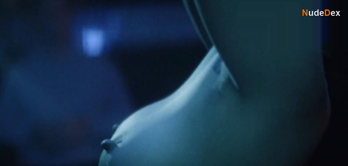 Soraya Wells in Les Paradis De Diane, photo 4