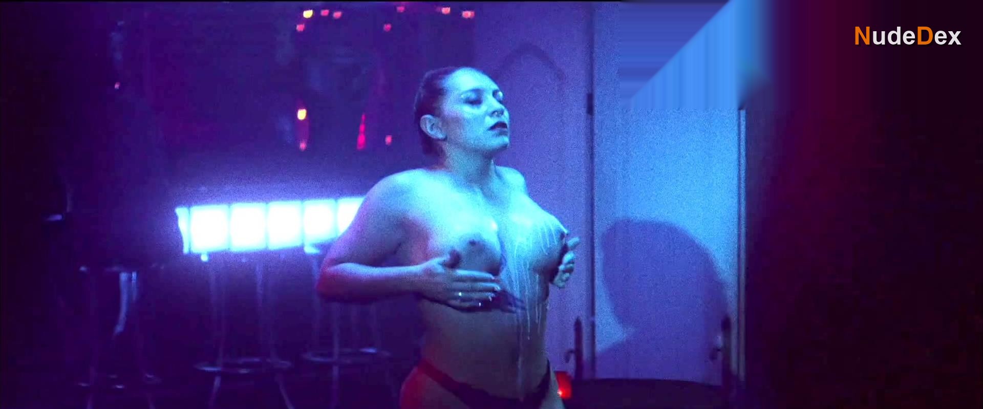 Soraya Wells in Paradises Of Diane, photo 1