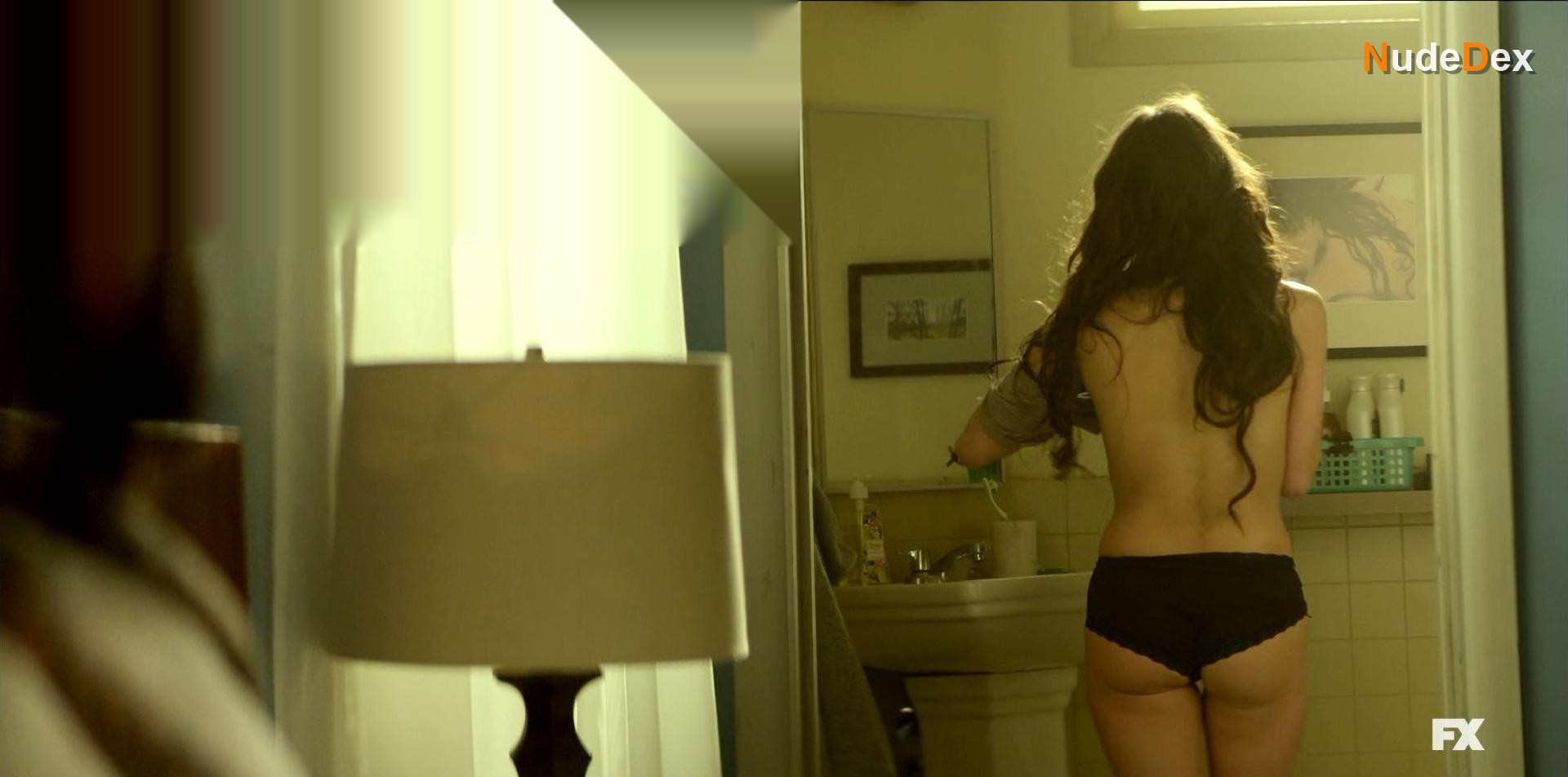 Stella Maeve