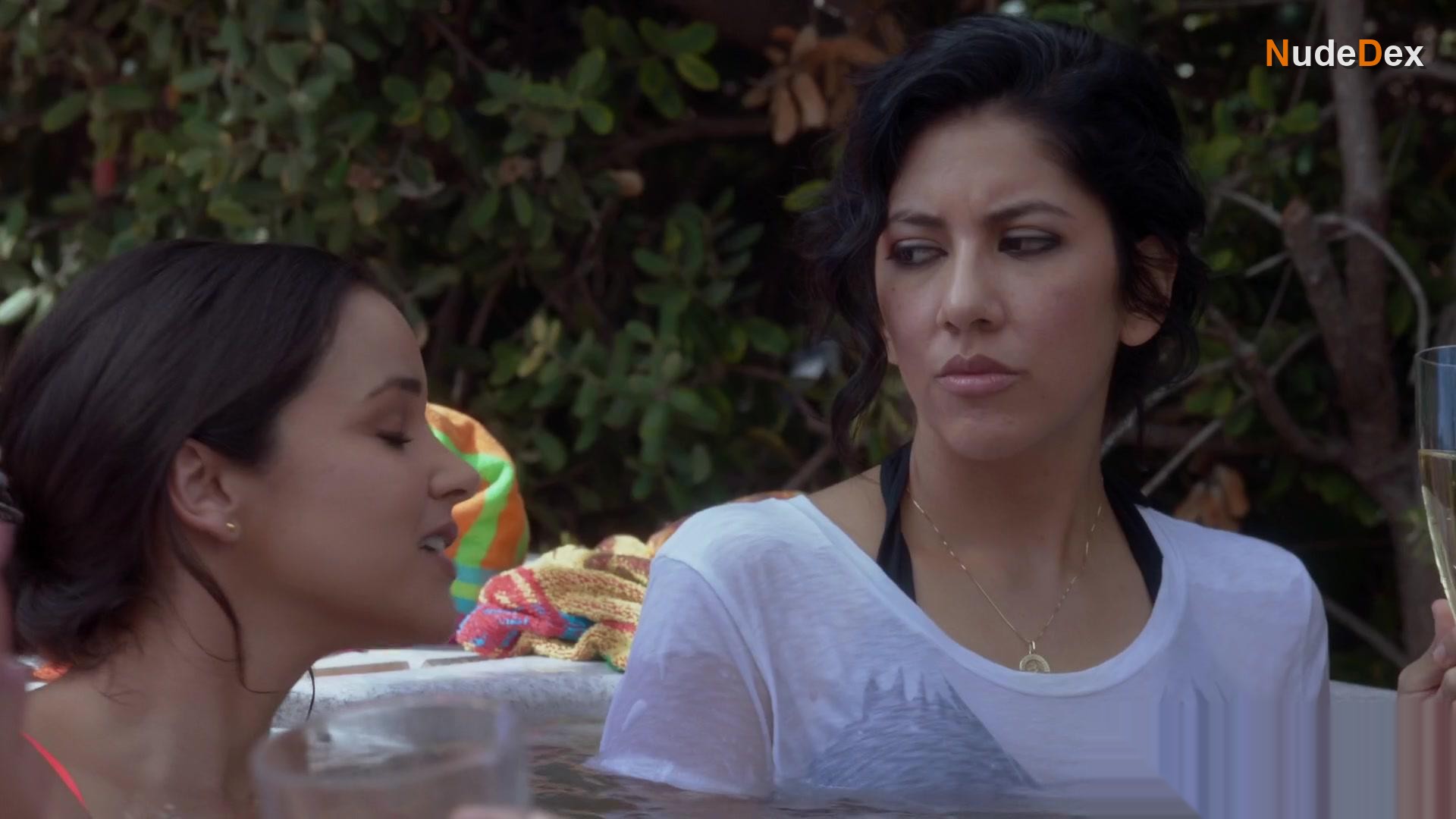 Stephanie Beatriz in Brooklyn Nine-nine, photo 2