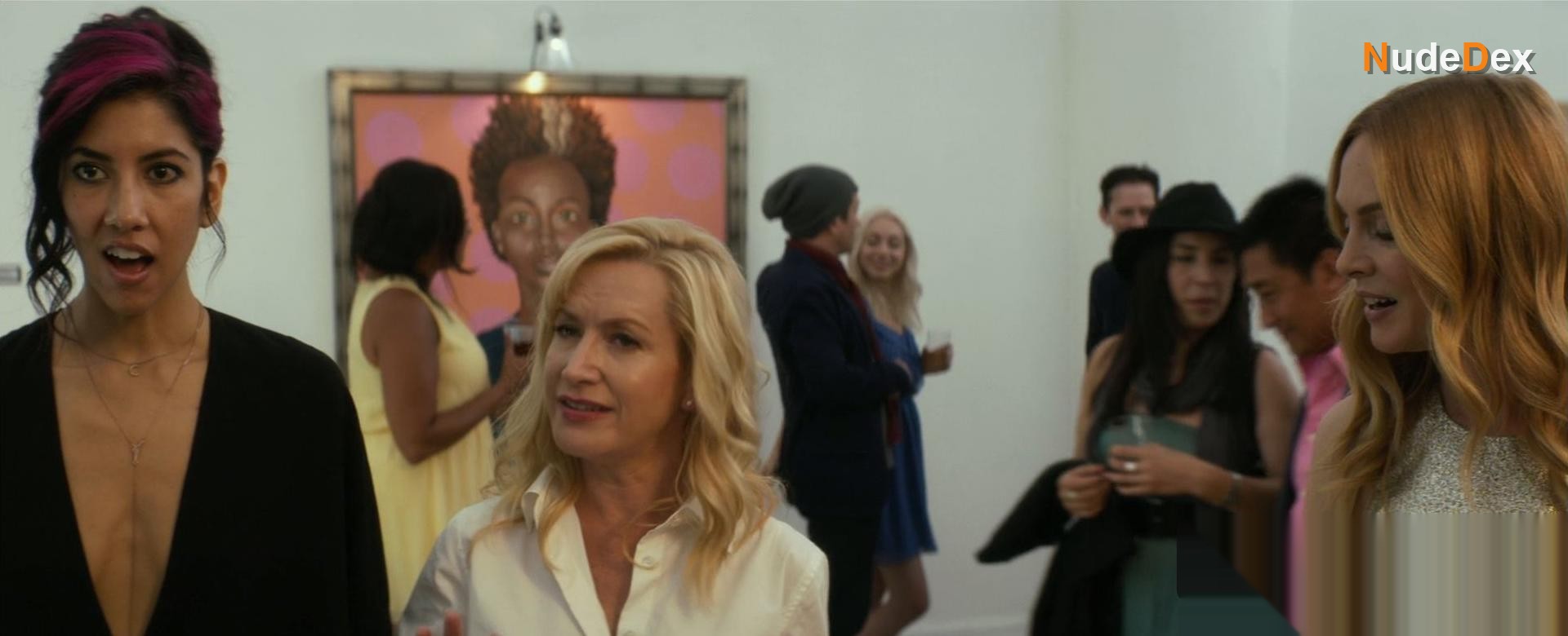 Stephanie Beatriz in Half Magic, photo 9
