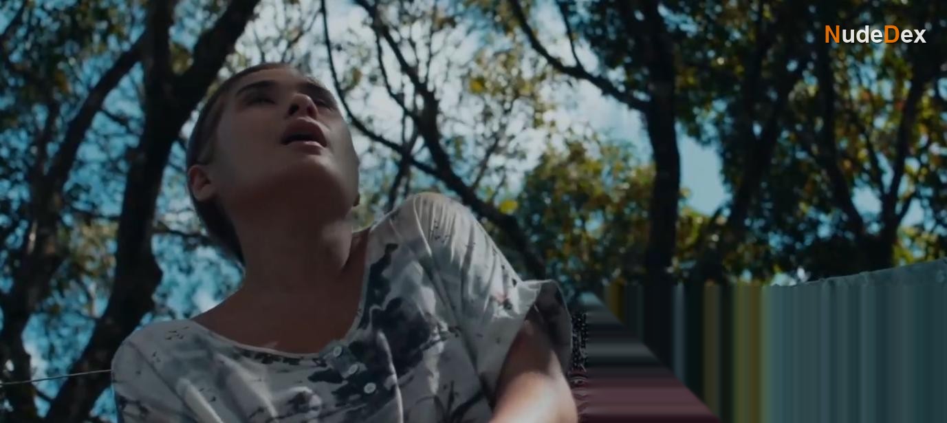 Sue Prado in Your Mother's Son, photo 15