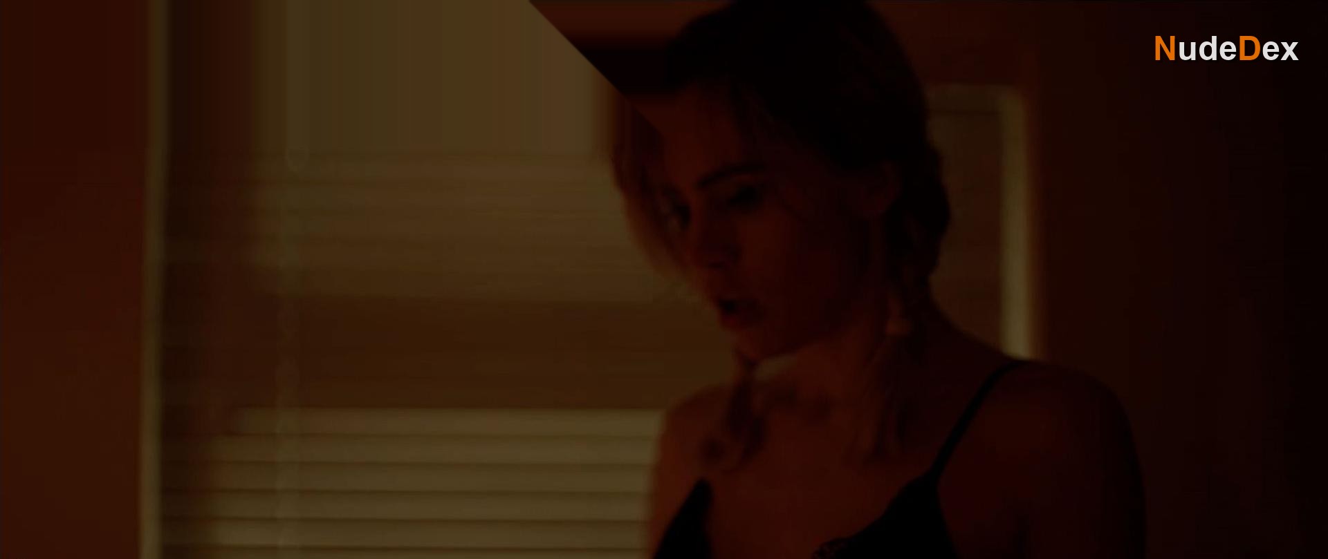 Suki Waterhouse in Bittersweet Symphony, photo 1
