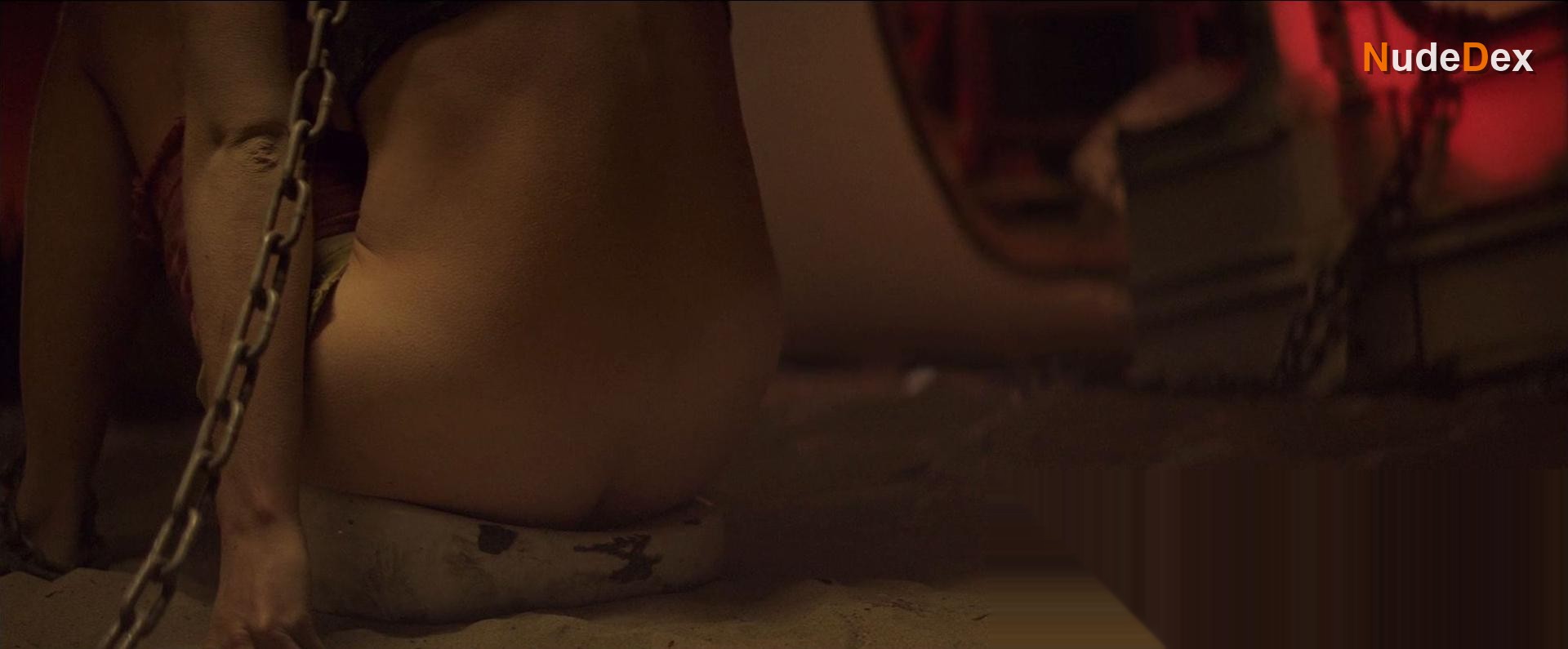 Suki Waterhouse in The Bad Batch, photo 8