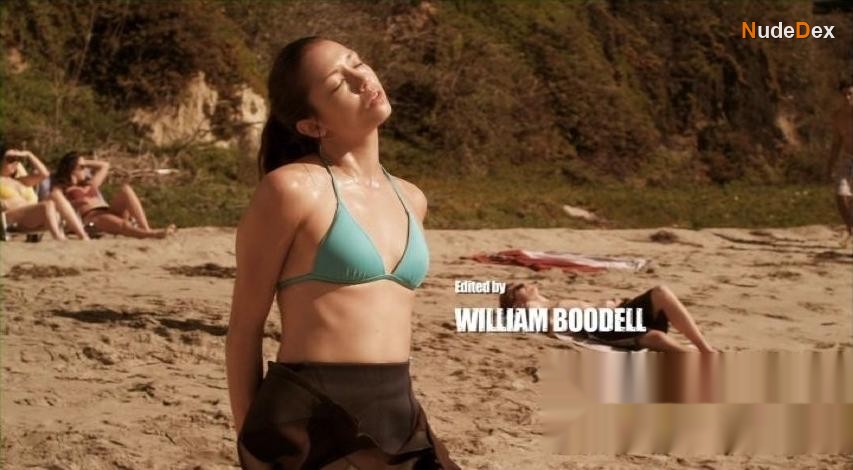 Sumiko Braun in Sharknado, photo 1