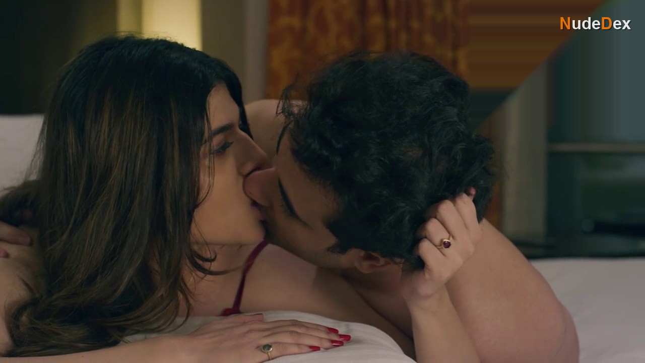 Sunila Karambelkar in Ishqneeti, photo 46