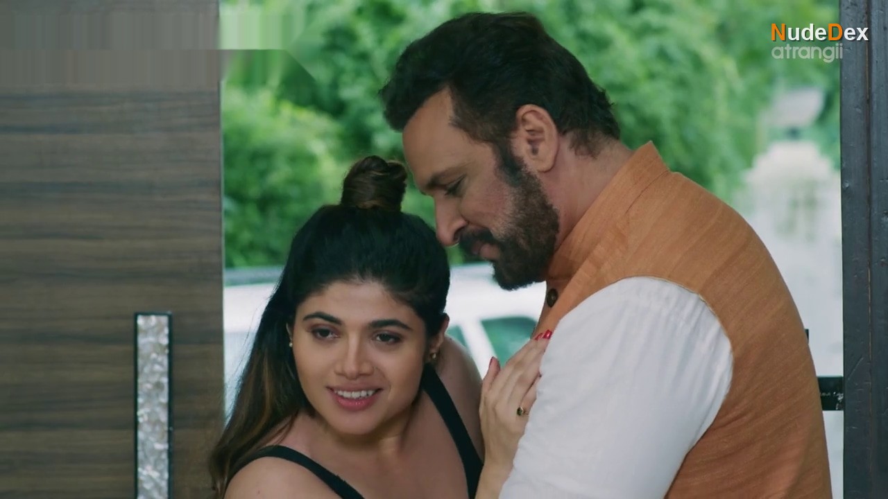 Sunila Karambelkar in Ishqneeti, photo 52