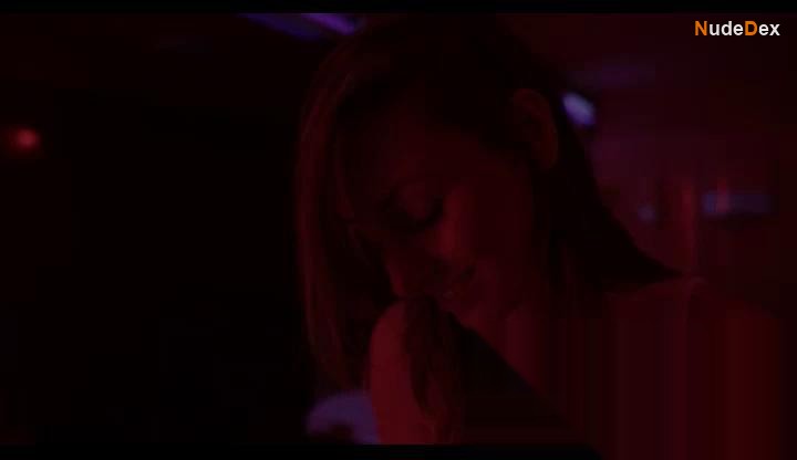 Sunna Neufeglise in Love Machine, photo 2