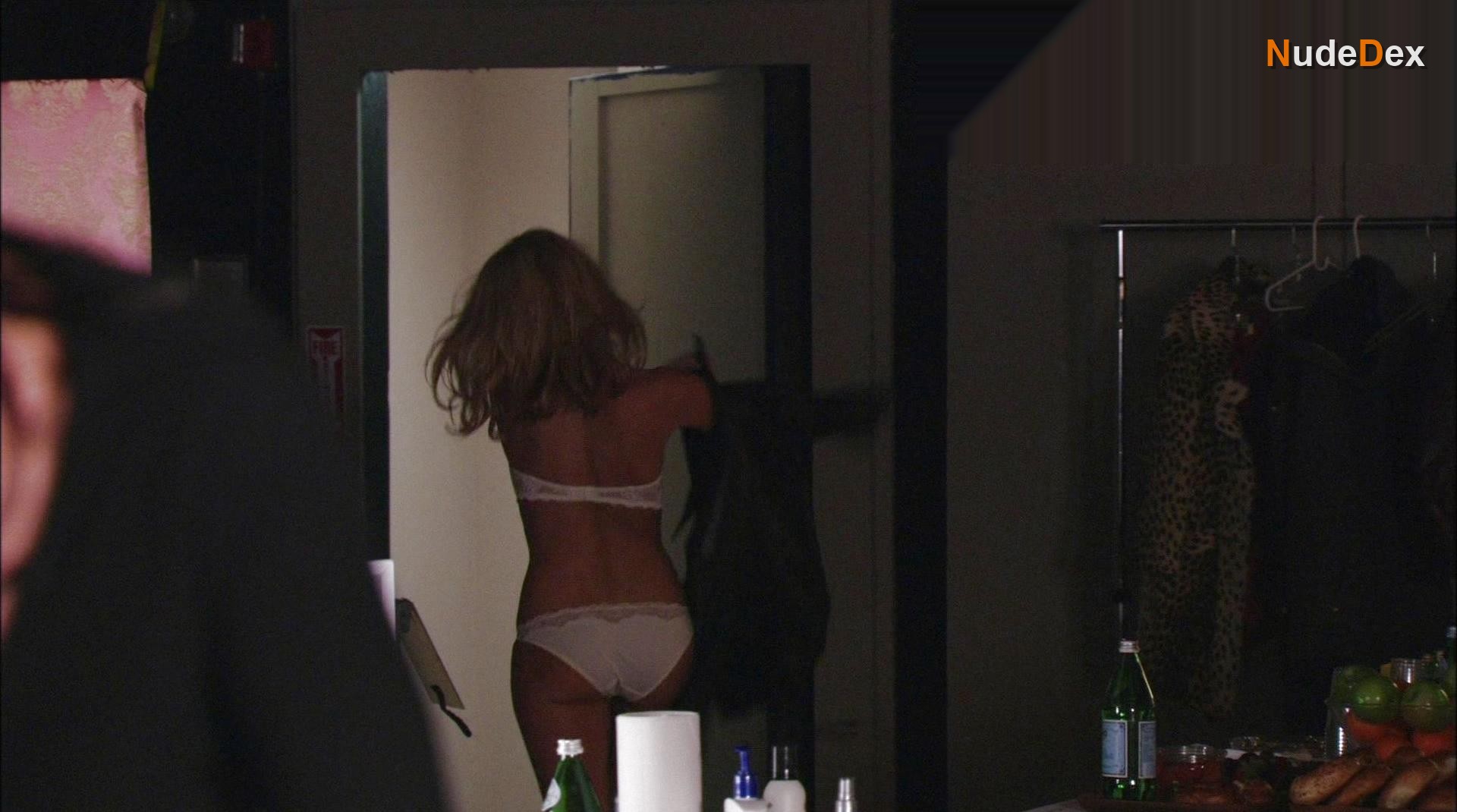 Sunny Mabrey in One Last Thing, photo 8