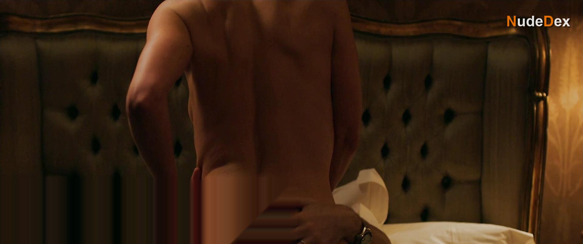 Suranne Jones in Doctor Foster, photo 1