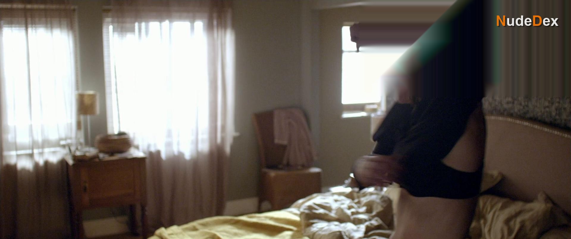 Suranne Jones in Doctor Foster, photo 10