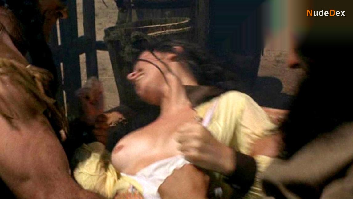 Susan Harvey in Land Raiders, photo 5