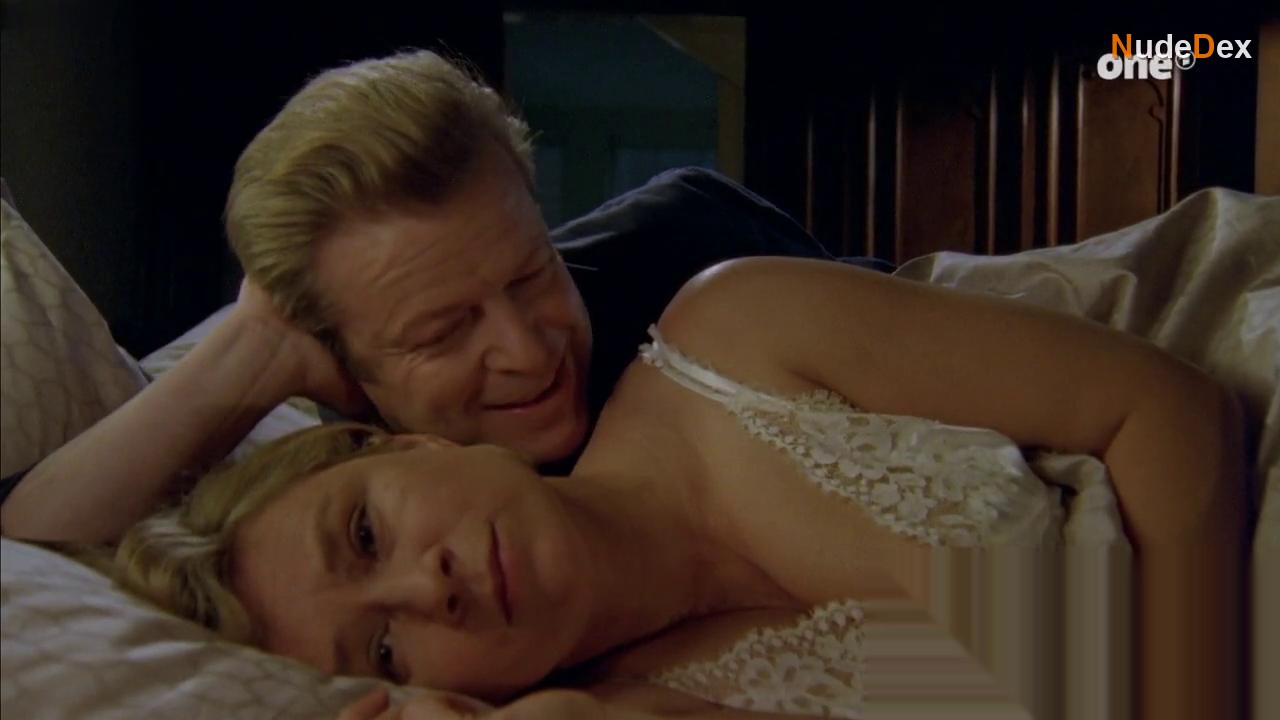 Susanne Schafer in Geld Macht Liebe, photo 6