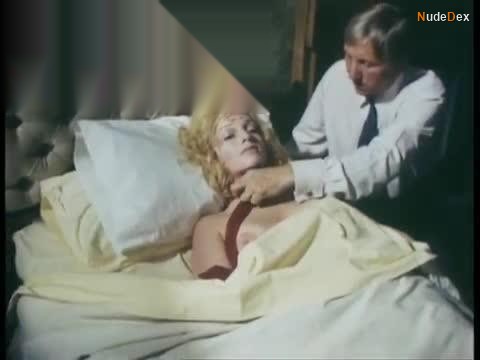 Susan Travers in Frenzy, photo 8