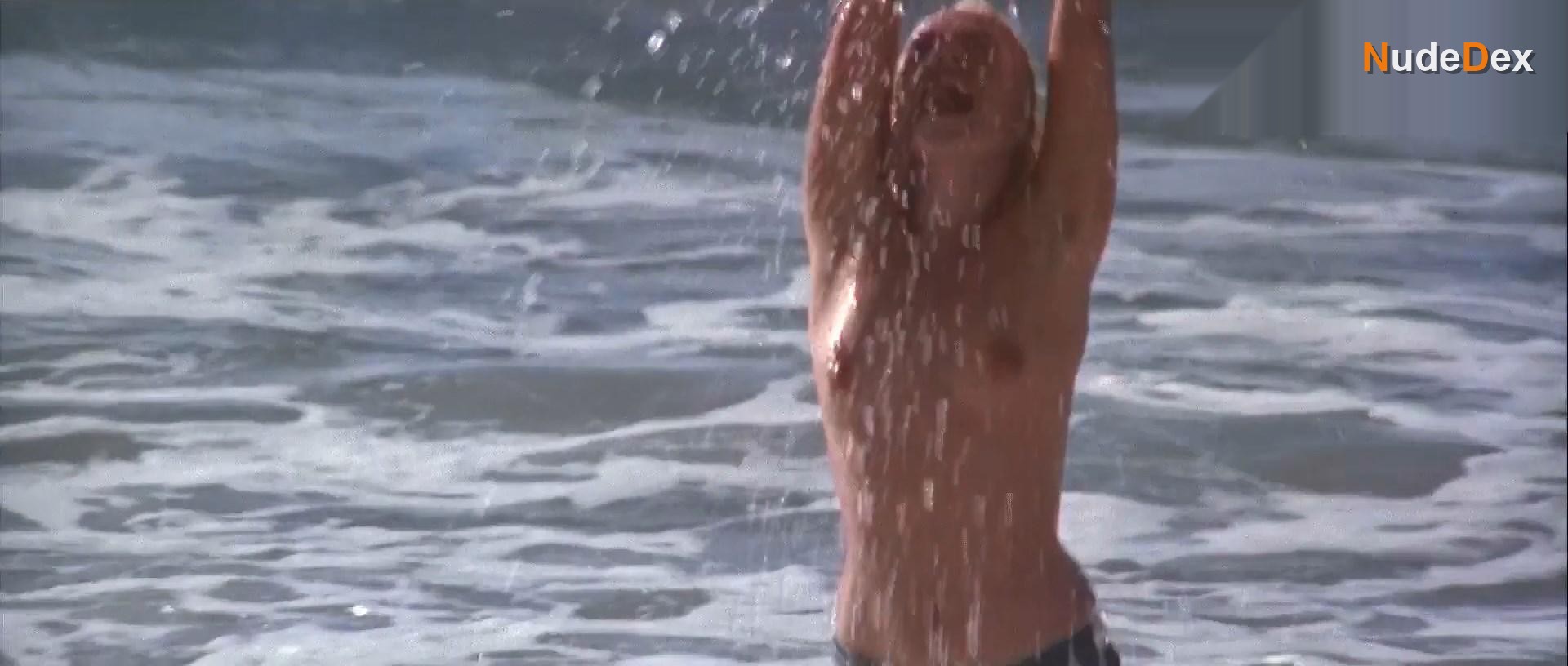 Susie Porter in Welcome To Woop Woop, photo 3