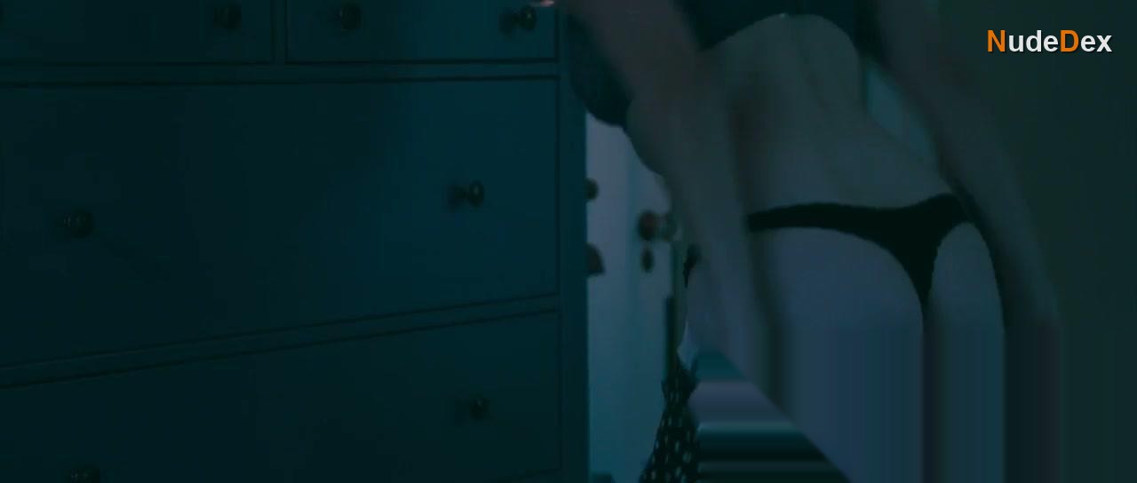 Suzanne Lenz in The Desiring, photo 4