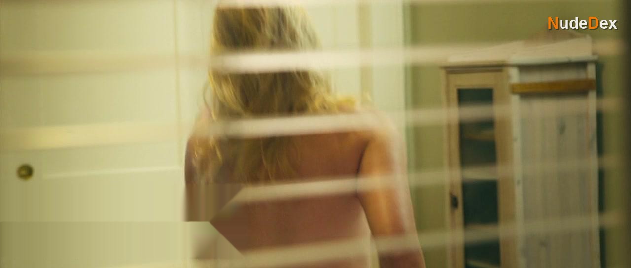 Suzanne Lenz in The Desiring, photo 6