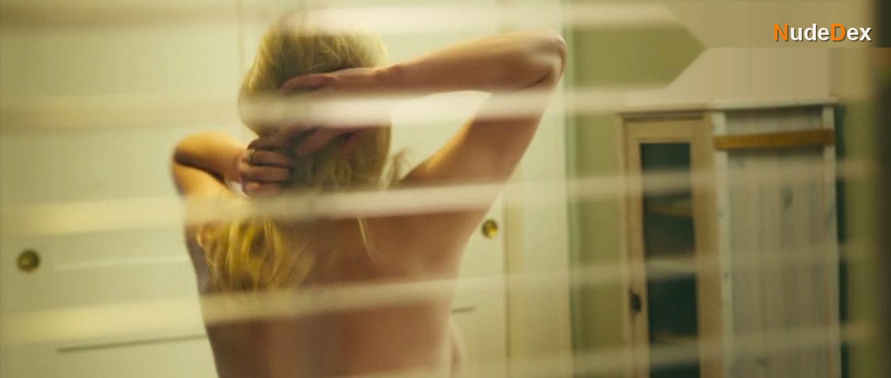 Suzanne Lenz in The Desiring, photo 9