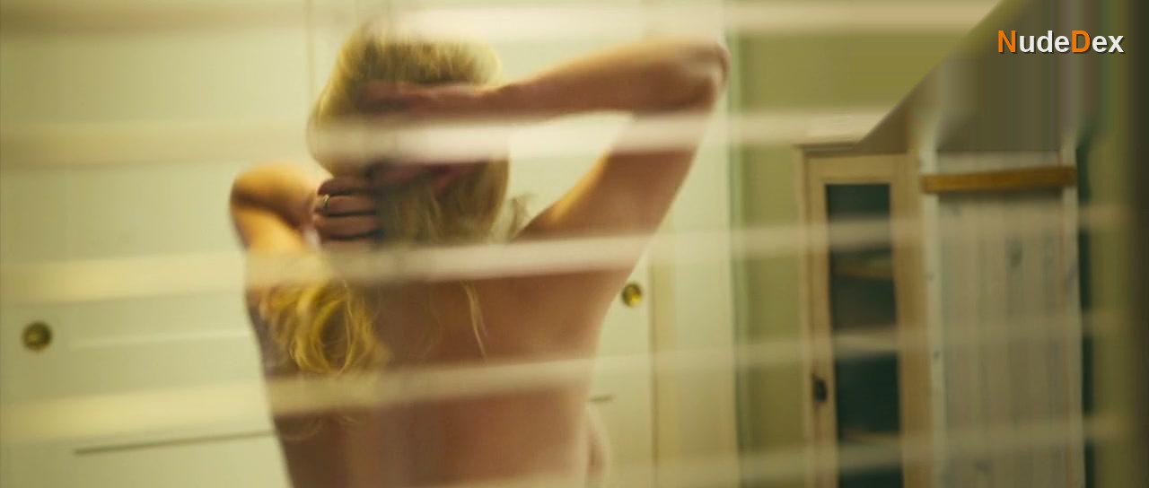 Suzanne Lenz in The Desiring, photo 18