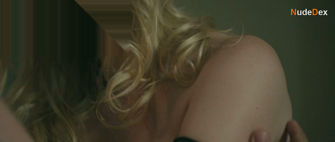 Suzanne Lenz in The Desiring, photo 29