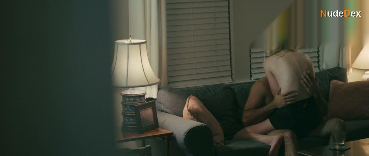 Suzanne Lenz in The Desiring, photo 49