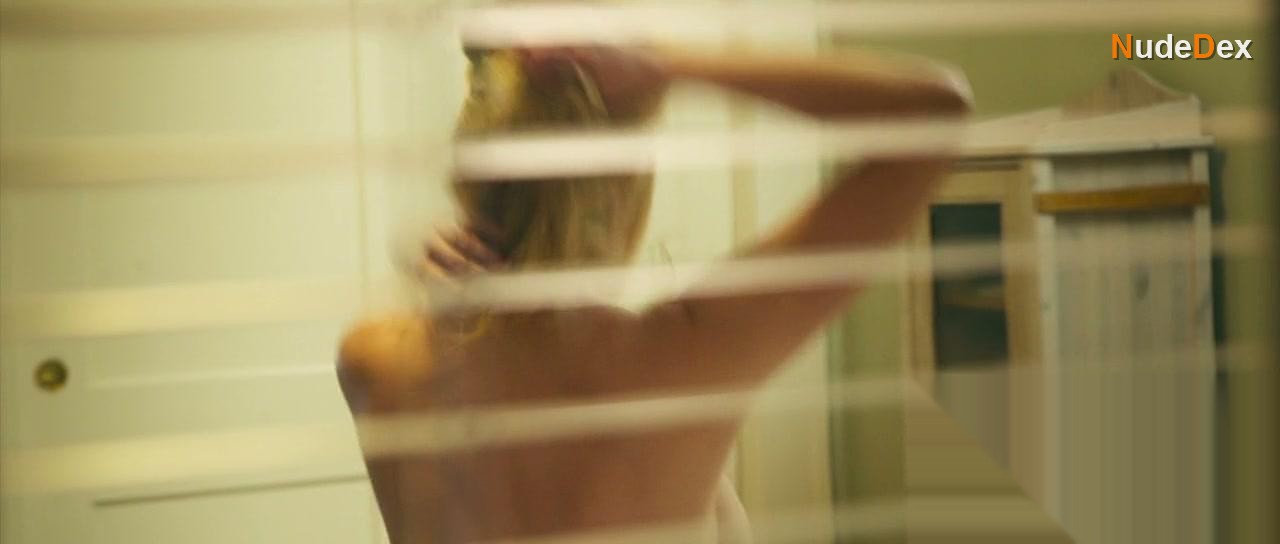 Suzanne Lenz in The Desiring, photo 70