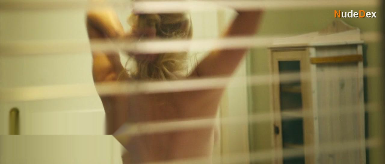 Suzanne Lenz in The Desiring, photo 81